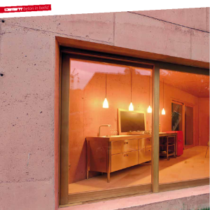 Atelier van rood lichtbeton