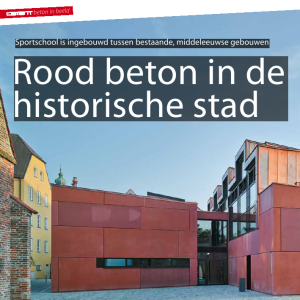 Rood beton in de historische stad