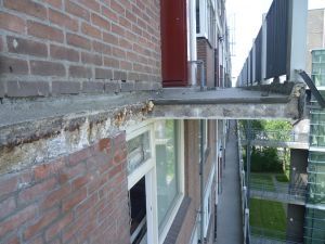 10 jaar na instorten galerijvloer Antillenflat