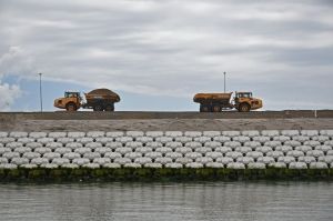 Versterking Afsluitdijk met XblocPlus (foto: Rijkswaterstaat/Levvel/Jan Wessels)
