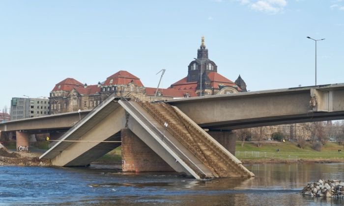 Waterstofverbrossing oorzaak instorting Carolabrug